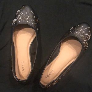 Gold & black flats new